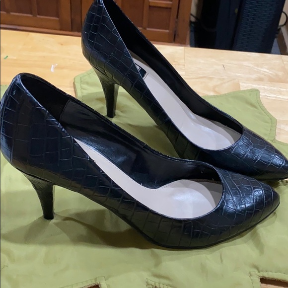 Zara Collection Croc Pumps - Picture 2 of 3